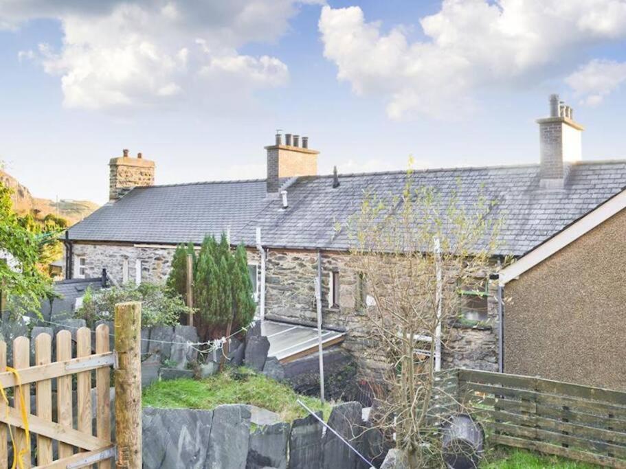 Cosy Terrace Cottage Built Into The Mountain Side. Blaenau Ffestiniog Luaran gambar