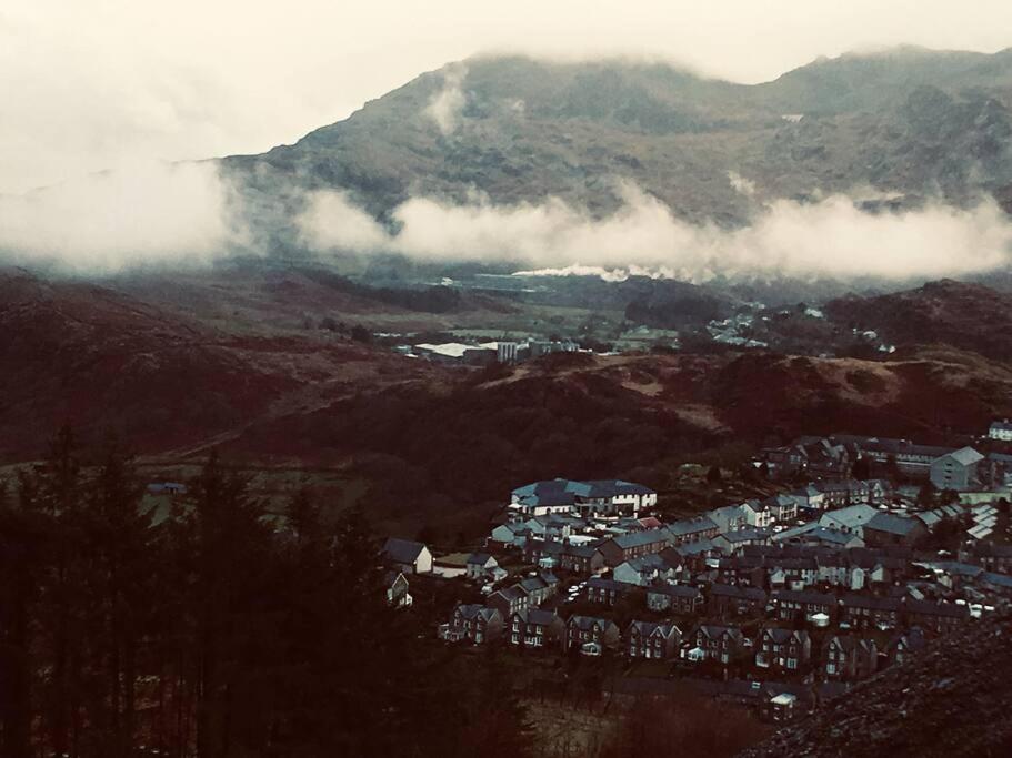 Cosy Terrace Cottage Built Into The Mountain Side. Blaenau Ffestiniog Luaran gambar
