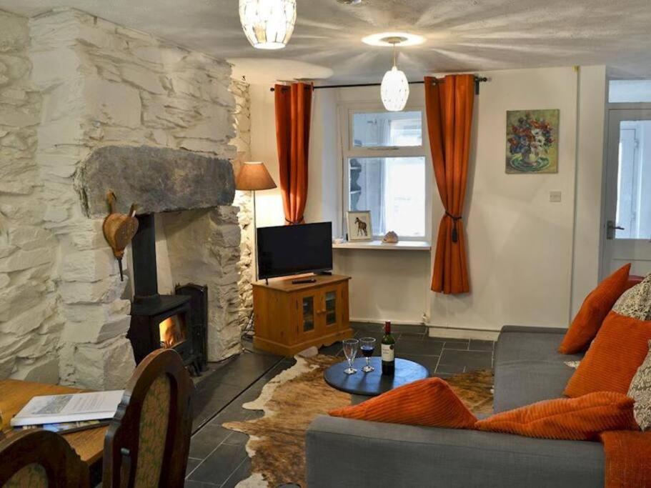 Cosy Terrace Cottage Built Into The Mountain Side. Blaenau Ffestiniog Luaran gambar